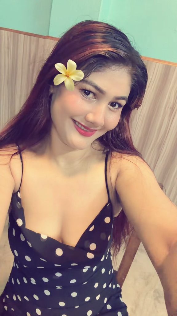 Instagram Infulencer — PinkAuraBD ফিচার্ড ইমেজ